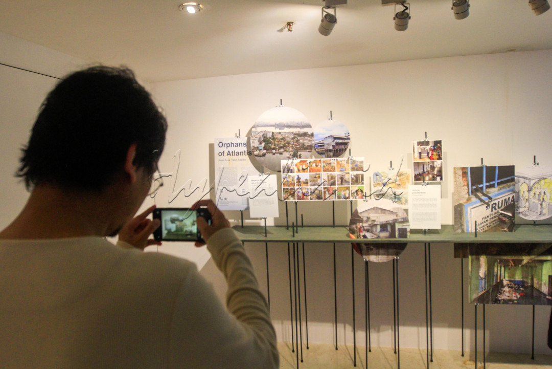 Sejak pertama kali digelar pada 2009, ICAD dikenal sebagai pameran yang menjembatani seni dan desain lintas disiplin. Festival ini memadukan bidang fesyen, film, perhotelan, teknologi, makanan, minuman, hingga arsitektur dalam satu ruang. Tujuannya sederhana, membawa seni dan desain lebih dekat ke masyarakat melalui pengalaman yang kontekstual dan interaktif.
