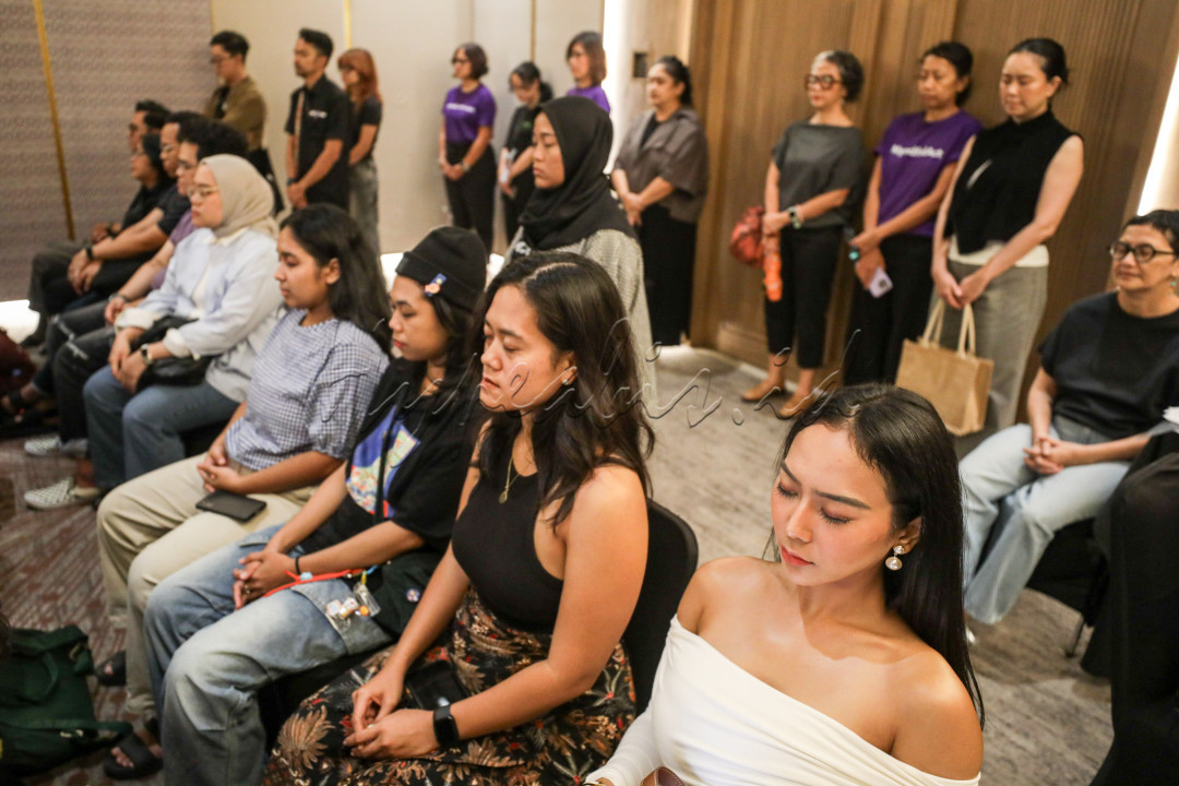 Tidak kalah menarik dari diskusi-diskusi lainnya, salah satu sesi menghadirkan tema Stillness As Revolution: Rediscovering The Mindfulness Of Nusantara yang membahas kesadaran diri dan cara untuk menenangkan pikiran dan mengelola hidup dengan lebih sadar.