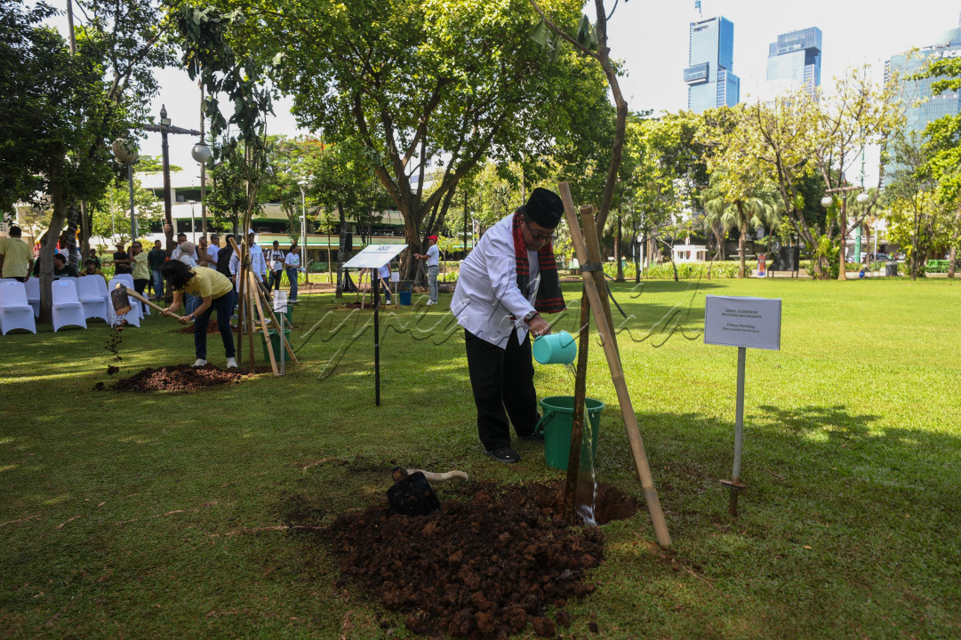 Aksi tersebut turut selaras dengan program rutin &ldquo;Jumat Menanam&rdquo; dari Dinas Pertamanan dan Hutan Kota Pemprov DKI. Langkah ini menegaskan komitmen Bisnis Indonesia dalam mendorong jurnalisme berkelanjutan dan kepedulian terhadap lingkungan.