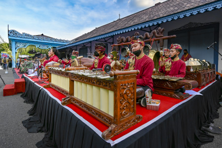 Musisi Keraton Surakarta