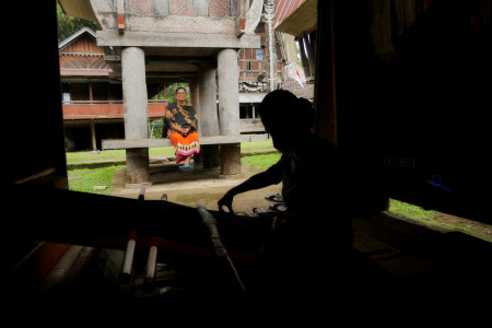Merawat Budaya
