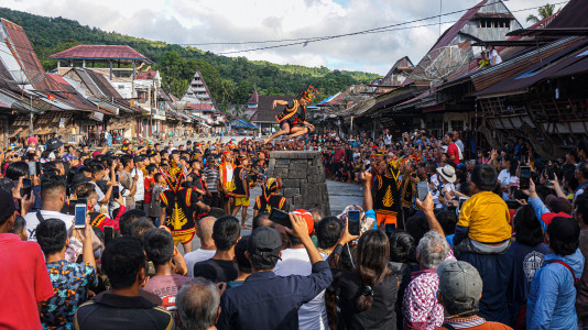 Lompat Batu Nias