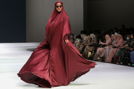 PERTUNJUKAN SERENE MODESTY DI IFW 2023