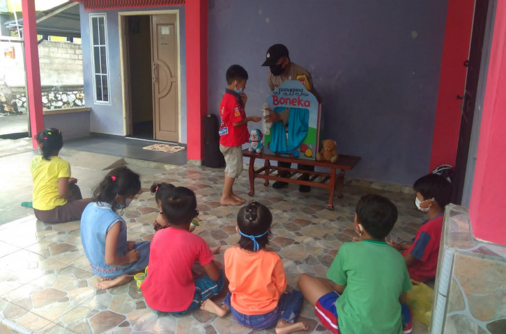 MENGISI KEMEREDKAAN DENGAN BELAJAR BERSAMA DI TENGAH COVID-19
