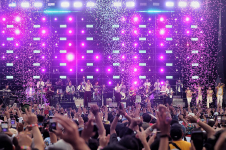 PENAMPILAN SONETA GROUP DAN MALIQ & D'ESSENTIALS GEMPARKAN PESTA PORA 2025