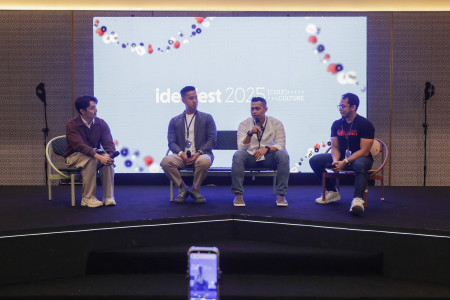 RANGKAIAN DISKUSI MENARIK RAMAIKAN IDEAFEST 2025