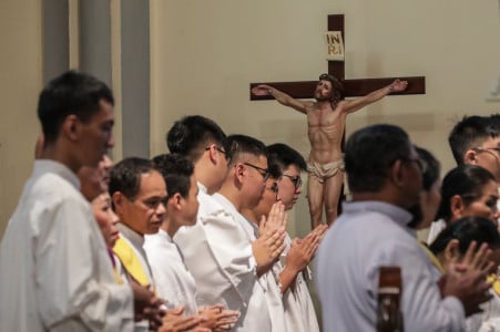 MISA MALAM NATAL DI GEREJA KATEDRAL